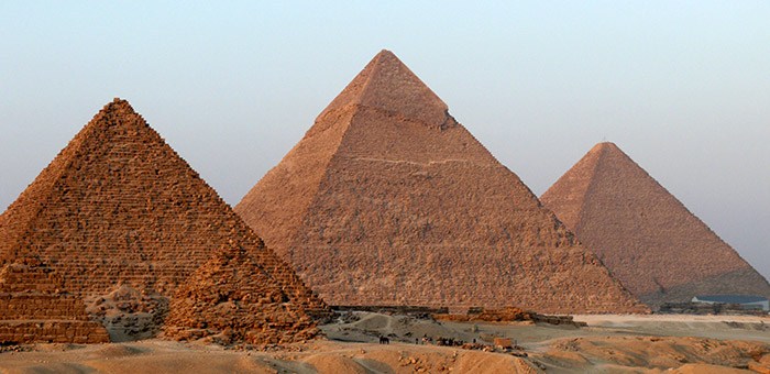 Πώς κατασκευάστηκαν οι πυραμίδες ?